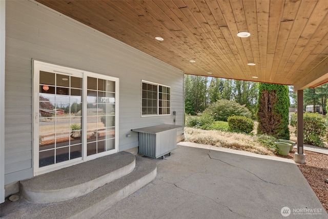 105 Clearview Cir, Chehalis, WA 98532 - view of patio / terrace featuring entry steps