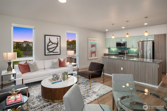 1085 103rd Ave NE Unit 401, Bellevue, WA 98004 - photo 4