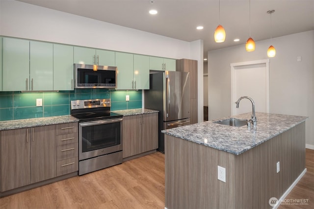 1085 103rd Ave NE Unit 401, Bellevue, WA 98004 - photo 7