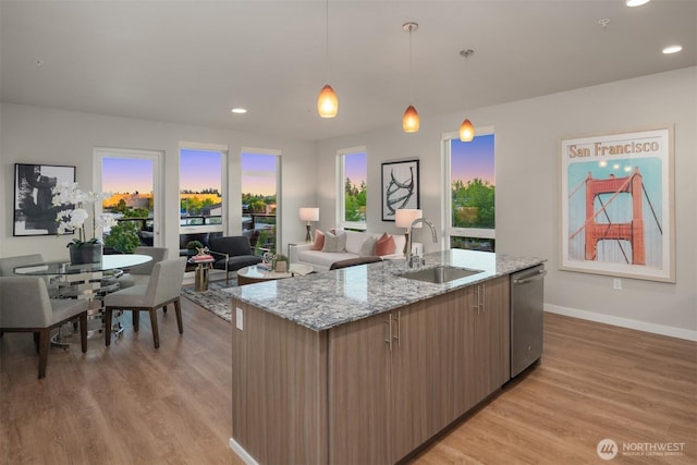 1085 103rd Ave NE Unit 401, Bellevue, WA 98004 - photo 3