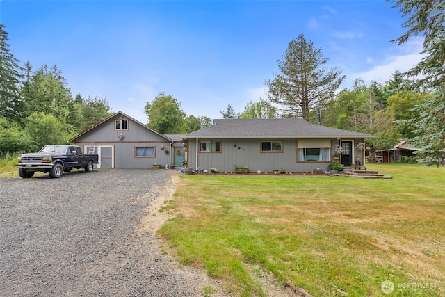 174 Skinner Rd, Chehalis, WA 98532 - view of front of home featuring gravel driveway and a front yard