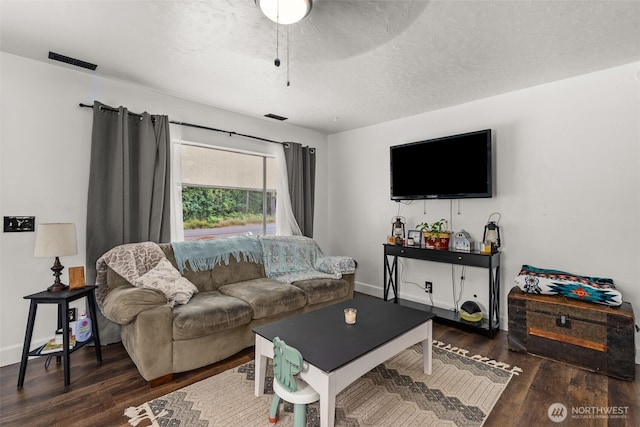 174 Skinner Rd, Chehalis, WA 98532 - living room with wood finished floors and a textured ceiling