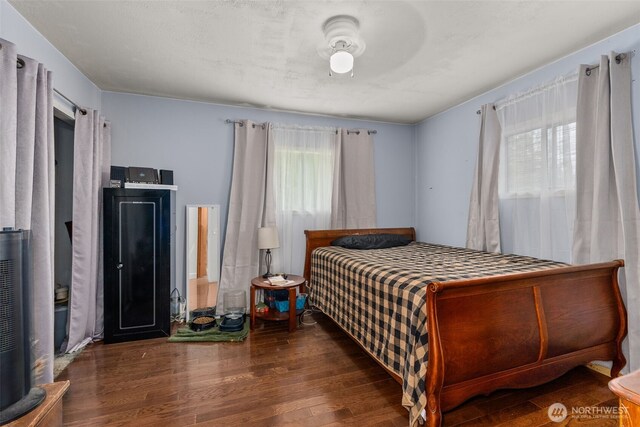 174 Skinner Rd, Chehalis, WA 98532 - bedroom featuring wood finished floors