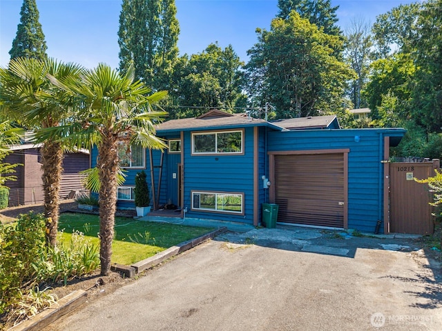 10220 9th Ave S, Seattle, WA 98168 - photo 1