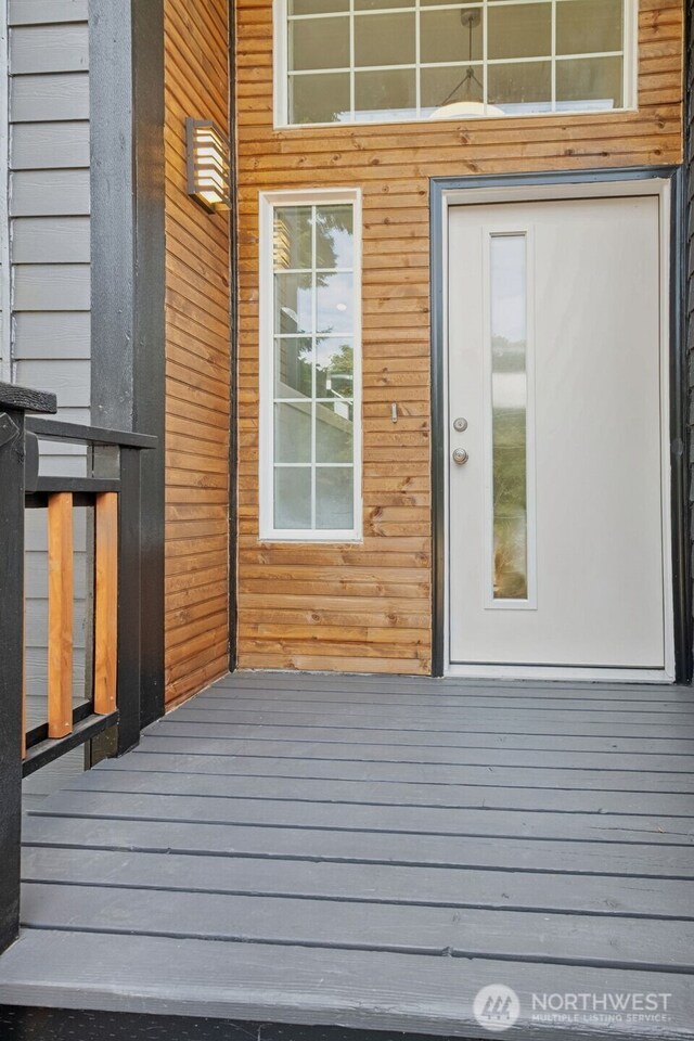 24405 24th Ave S, Des Moines, WA 98198 - view of wooden deck