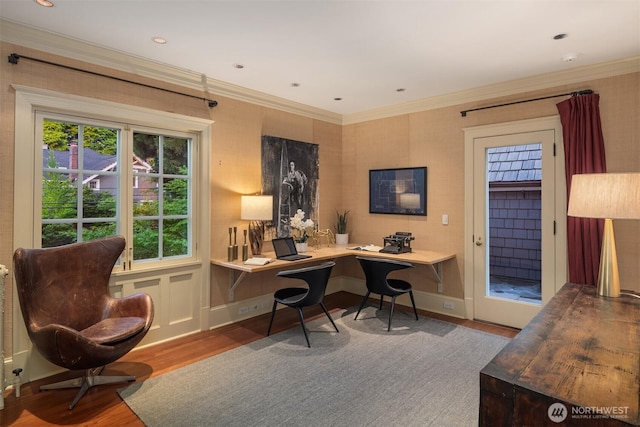 1617 Federal Ave E, Seattle, WA 98102 - office featuring wood finished floors, ornamental molding, and built in desk