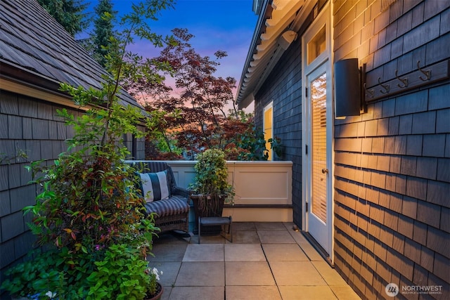1617 Federal Ave E, Seattle, WA 98102 - patio terrace at dusk with a patio area