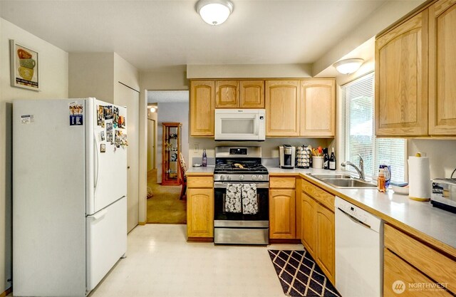 13905 127th Pl NE, Kirkland, WA 98034 - photo 9