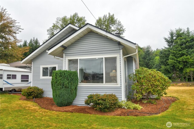 53 E Elma Mccleary Rd, Elma, WA 98514 - view of property exterior featuring a yard