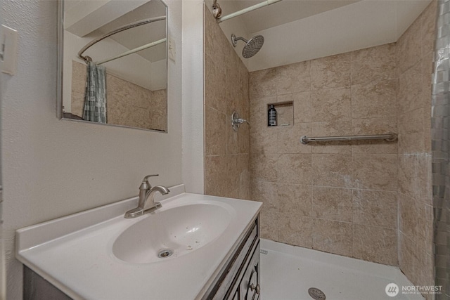 5735 NE 8th St, Renton, WA 98059 - full bath featuring a tile shower and vanity