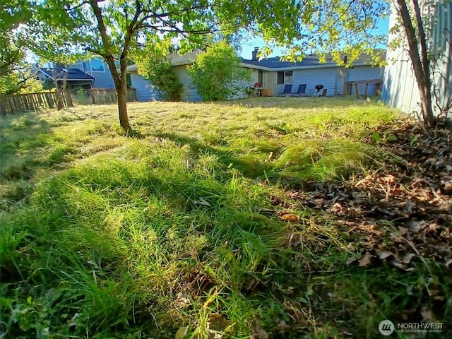 5735 NE 8th St, Renton, WA 98059 - view of yard
