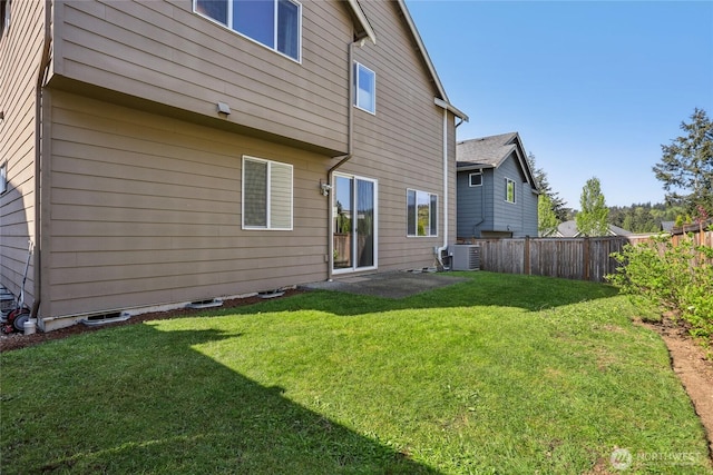 13218 106th Pl NE, Kirkland, WA 98034 - back of property with a fenced backyard