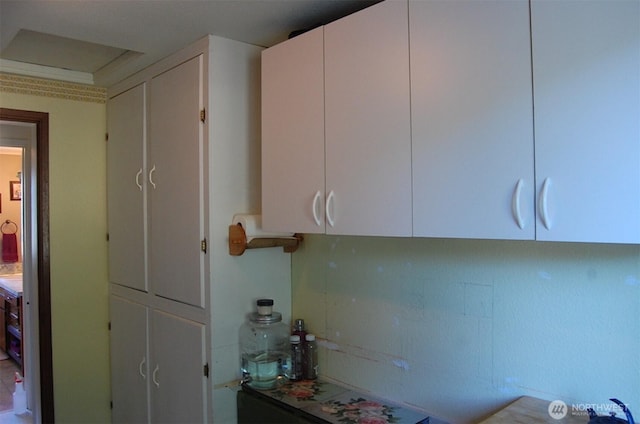 3295 Hastings Ave, Port Townsend, WA 98368 - kitchen with white cabinets