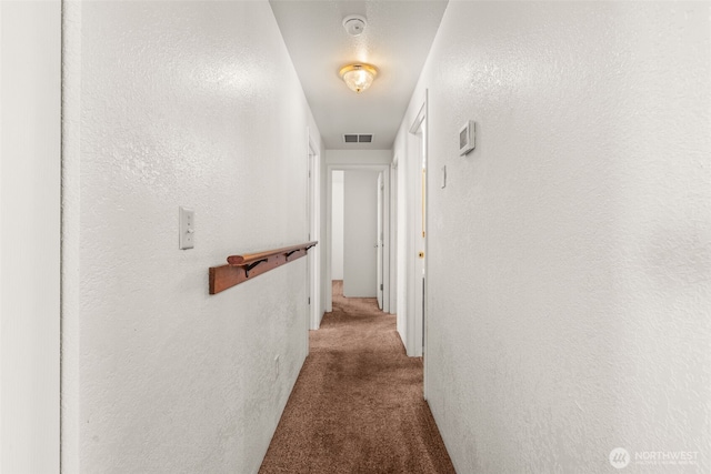 309 SW 6th St, Chehalis, WA 98532 - corridor featuring carpet and a textured wall
