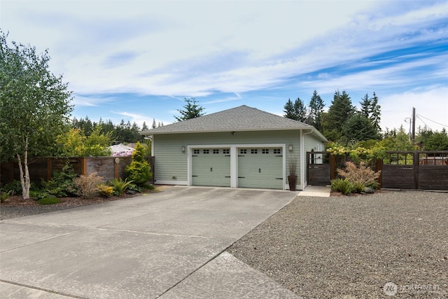 1901 W Hamilton Way, Port Angeles, WA 98363 - garage with driveway