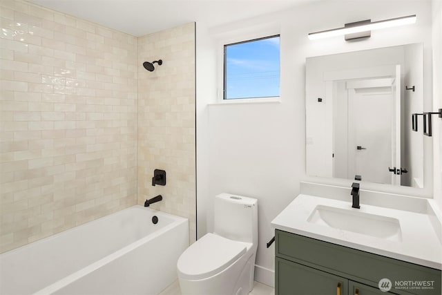 727 18th Ave, Seattle, WA 98122 - full bath featuring vanity and washtub / shower combination