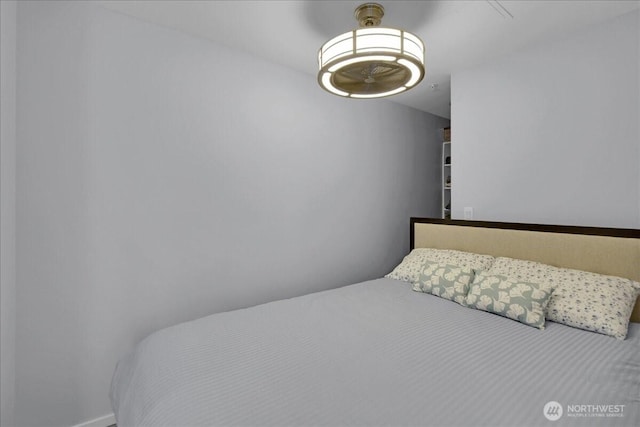 425 Vine St Unit 614, Seattle, WA 98121 - bedroom featuring a ceiling fan