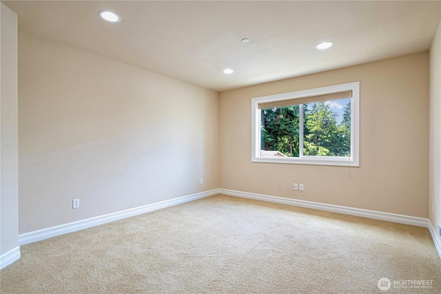 15025 SE 43rd St, Bellevue, WA 98006 - unfurnished room with carpet floors and recessed lighting