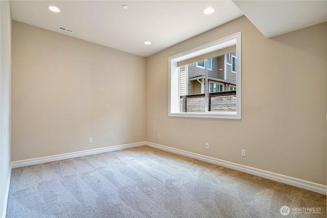15025 SE 43rd St, Bellevue, WA 98006 - unfurnished room with carpet and recessed lighting