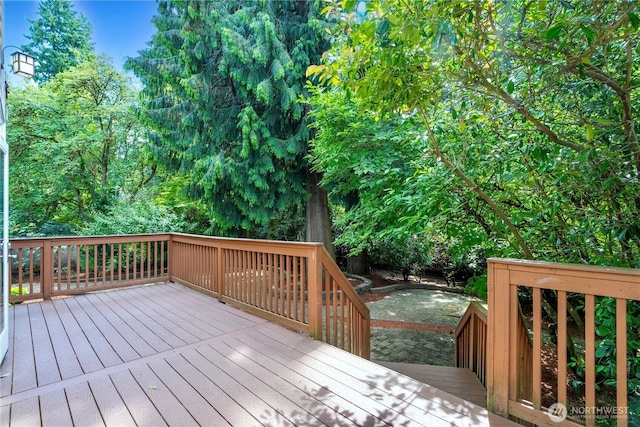 15025 SE 43rd St, Bellevue, WA 98006 - view of wooden terrace
