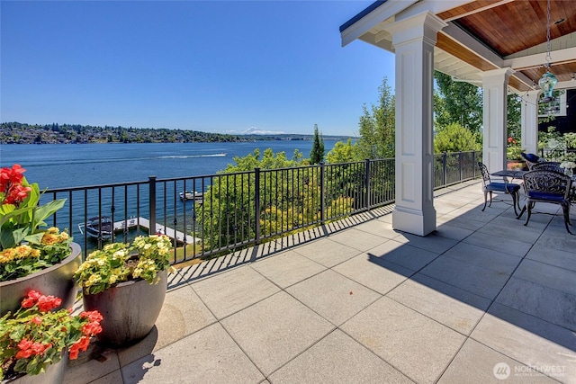 8066 Avalon Pl, Mercer Island, WA 98040 - view of patio with a water view