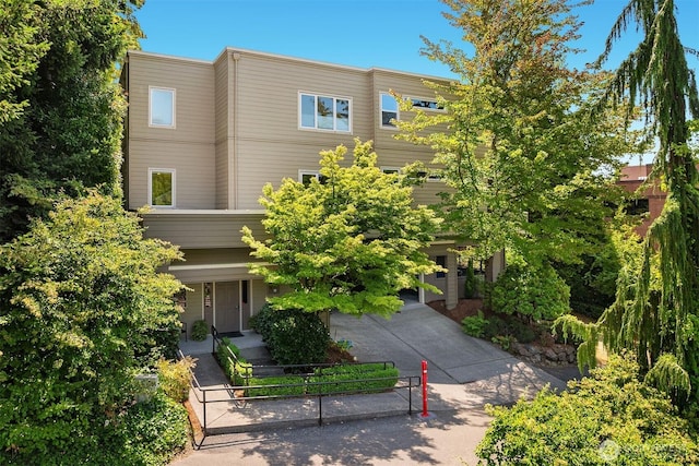 703 4th Ave Unit 206, Kirkland, WA 98033 - photo 1