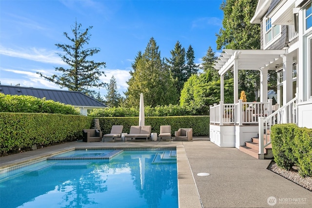 2665 Evergreen Point Rd NE, Medina, WA 98039 - view of swimming pool featuring a pool with connected hot tub, a pergola, and a patio area