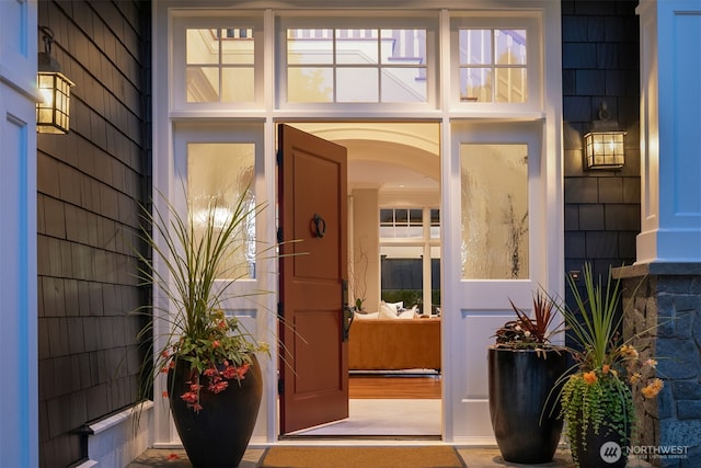 2665 Evergreen Point Rd NE, Medina, WA 98039 - property entrance with covered porch
