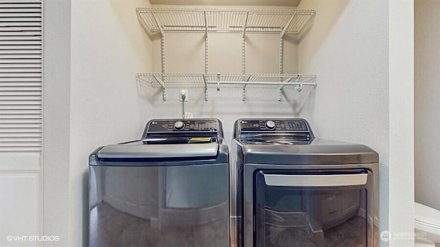 33700 33rd Pl SW, Federal Way, WA 98023 - washroom featuring separate washer and dryer