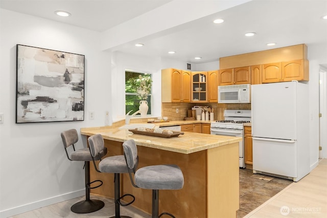 17431 NE 28th St, Redmond, WA 98052 - photo 24