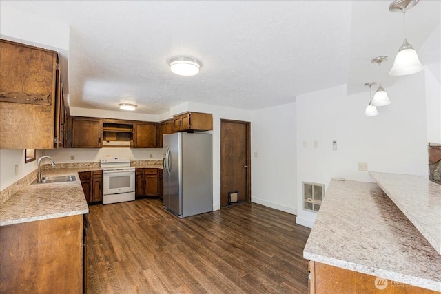 421 Waters Rd, Castle Rock, WA 98611 - photo 9