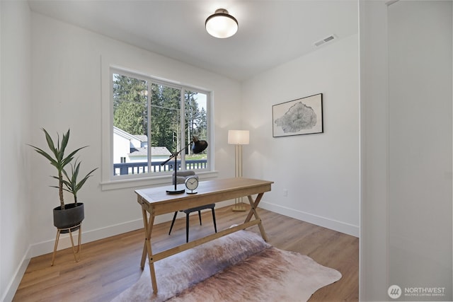 16806 62nd St SE, Snohomish, WA 98290 - office featuring light wood-type flooring and baseboards