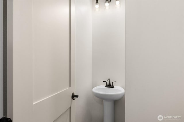 1450 Nelson Siding, Cle Elum, WA 98922 - bathroom with a sink