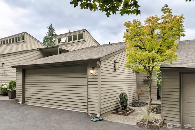 10036 NE 115th Ln Unit A3, Kirkland, WA 98033 - view of garage