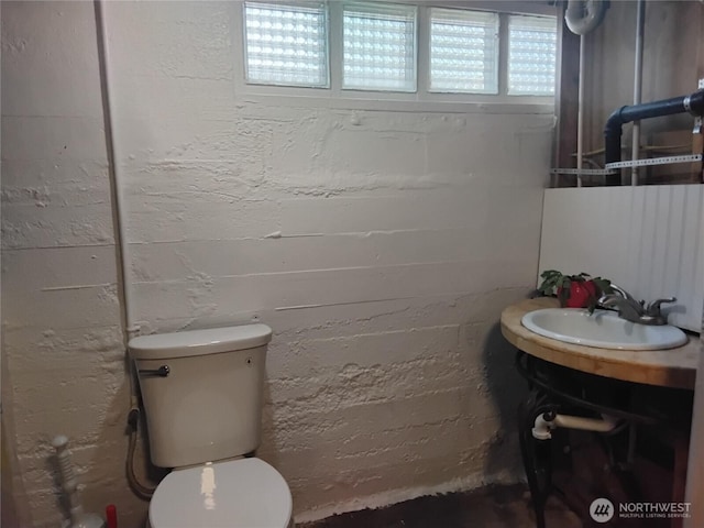 306 Henderson Way E, Tonasket, WA 98855 - half bathroom with toilet and vanity