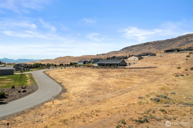 451S Partridge Ln, East Wenatchee, WA 98802 - view of mountain backdrop