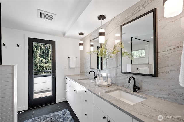 1633 E Calhoun St, Seattle, WA 98112 - photo 21