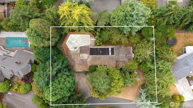 2305 88th St NE, Clyde Hill, WA 98004 - aerial view of property's location featuring property boundaries highlighted