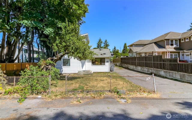 1632 Aberdeen Ave NE, Renton, WA 98056 - view of front of house with concrete driveway