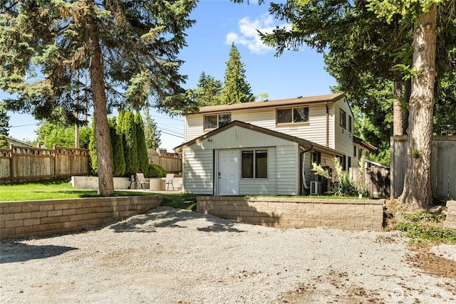 922 SW 160th St, Burien, WA 98166 - view of front facade with a patio area
