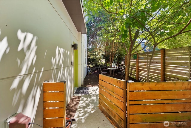 1804 25th Ave Unit A, Seattle, WA 98122 - view of side of home