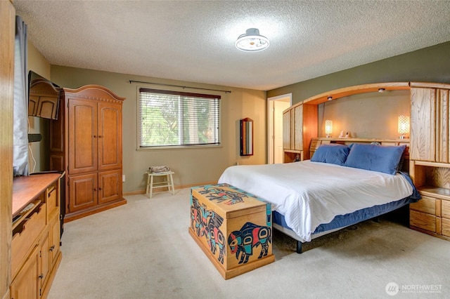 717 Judith Ct, Aberdeen, WA 98520 - bedroom with a textured ceiling and light carpet