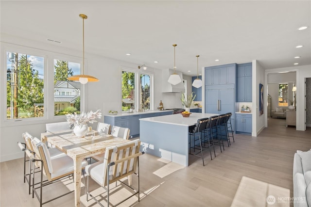331 18th Ave, Kirkland, WA 98033 - dining area with recessed lighting and light wood-style flooring