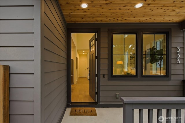 333 18th Ave, Kirkland, WA 98033 - doorway to property