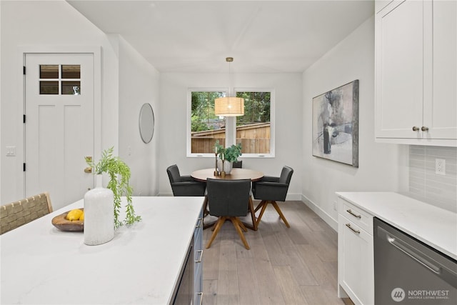 333 18th Ave, Kirkland, WA 98033 - dining room featuring light wood-style floors and baseboards