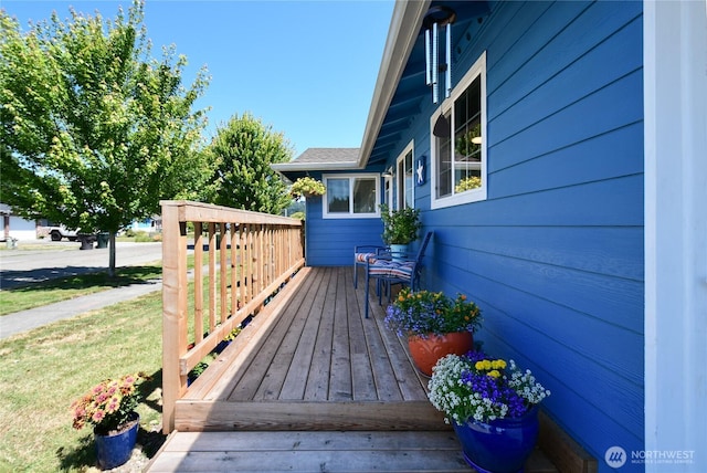 2102 35th Ave, Longview, WA 98632 - view of wooden terrace