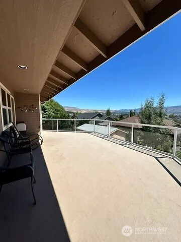 3639 Ridgeview Blvd, Wenatchee, WA 98801 - photo 11