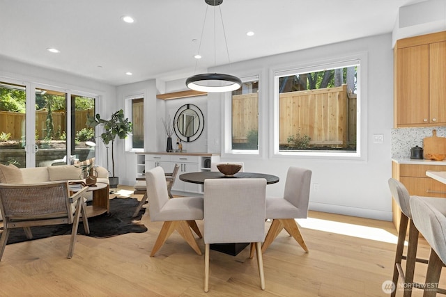 231 19th Ave, Kirkland, WA 98033 - dining area featuring healthy amount of natural light, light wood-style floors, and recessed lighting
