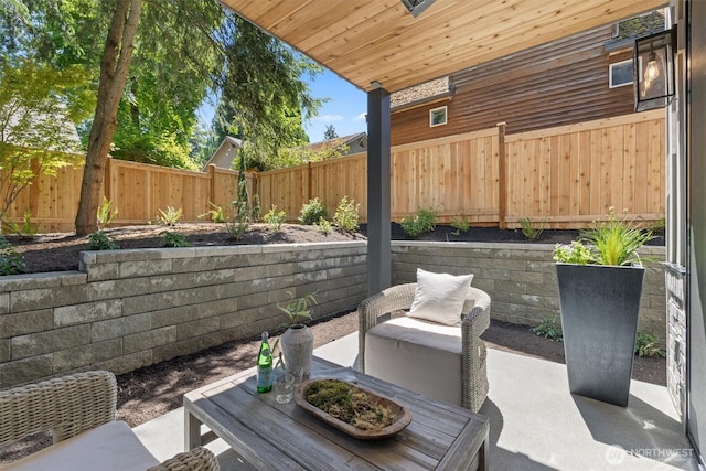 231 19th Ave, Kirkland, WA 98033 - fenced backyard with a patio