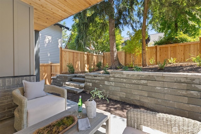 231 19th Ave, Kirkland, WA 98033 - fenced backyard featuring a patio area